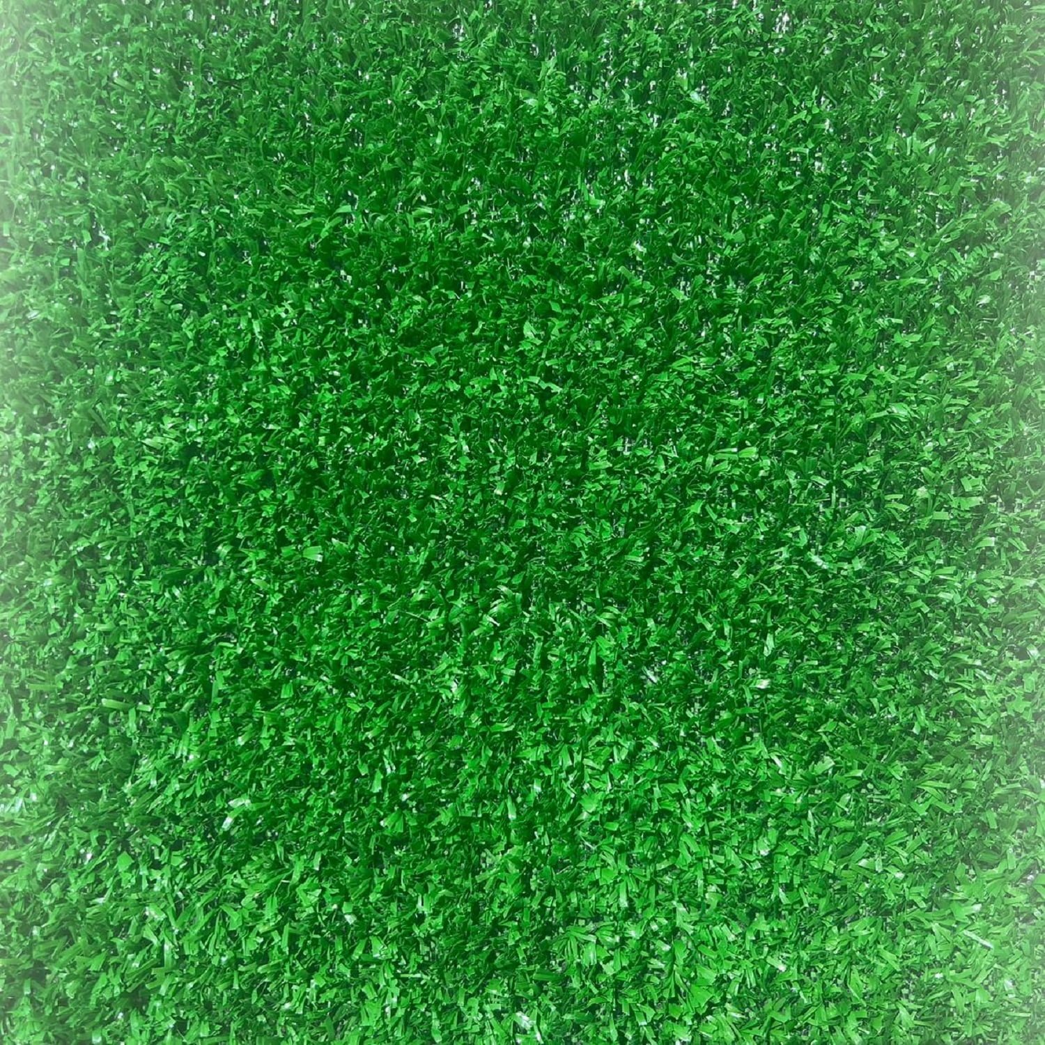 عشب صناعي أخضر فاخر من مفروشات وأرضيات السريع بالرياض