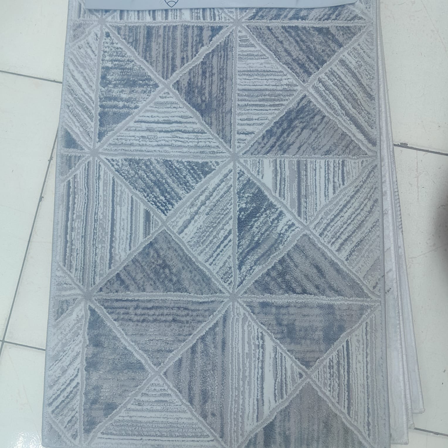 موكيت سجاد فاخر بجودة عالية من مفروشات وأرضيات السريع بالرياض